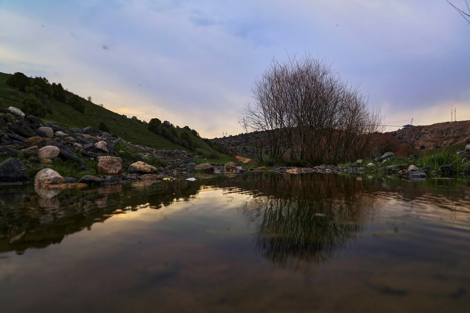 Zomin milliy tabiat bog‘i manzarasi